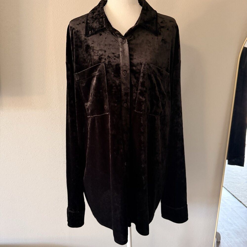 Boutique Bibi Velvet Button Down NWT long Sleeve Holiday Goth Steampunk